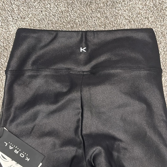 NWT Koral Activewear Lustrous High Rise Capri in black Sz XS - Picture 7 of 10